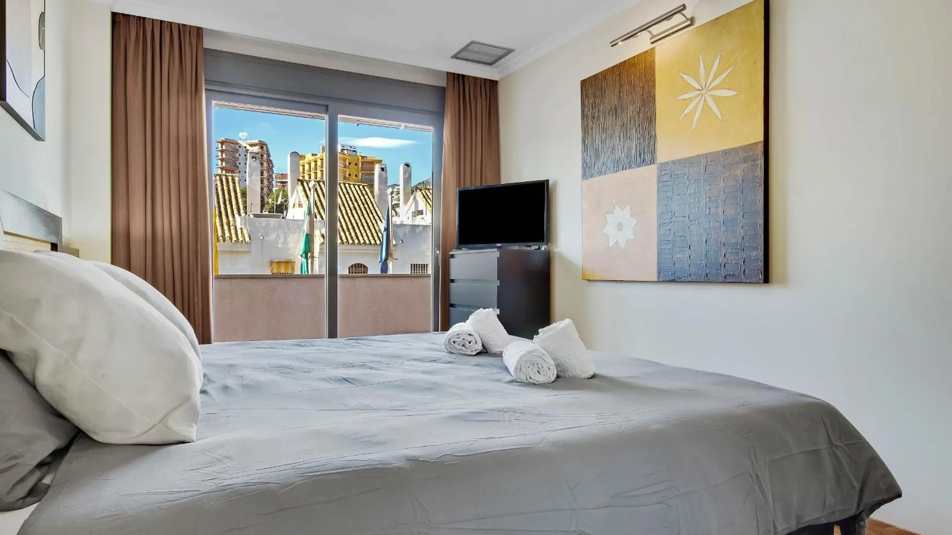 Apartment Los Girasoles Vacances - 1 Bdr Comfy Place Benalmadena Spain